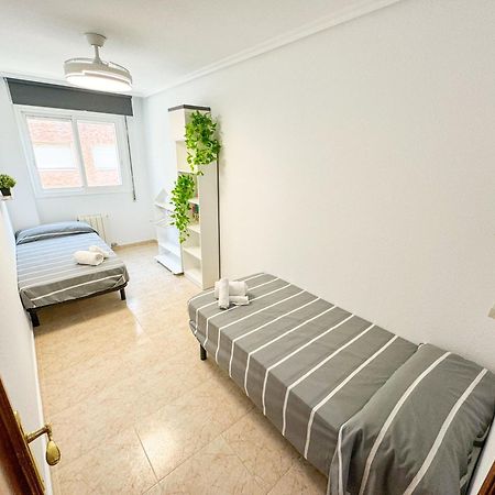Buenos Aires Del Pilar Turistea Apartment Utebo Exterior photo